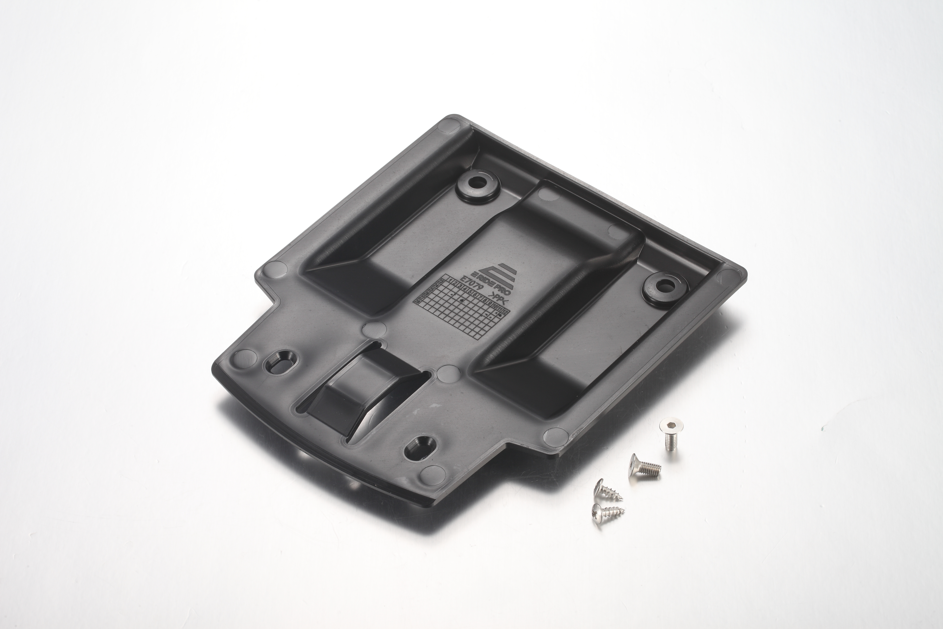 SHE7088 Rear Battery Protection Plate （with 4 Bolts ） SS2.5/SS3.0/SE/SR